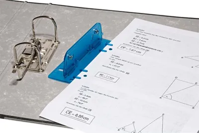 Produktbild von Taschenlocher 8cm Kunststoff blau Packung mit 12 Stück