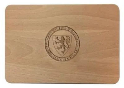 Imagen del producto de Tabla de desayuno con el logotipo de Eintracht Braunschweig