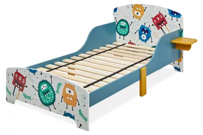 Obrázek produktu pro Dětská postýlka Relaxdays, rozměry: 60 x 94 x 143 cm, postýlka pro batolata s odkládací poličkou, boční zábrana, rošt, motiv příšerky, MDF, barevná