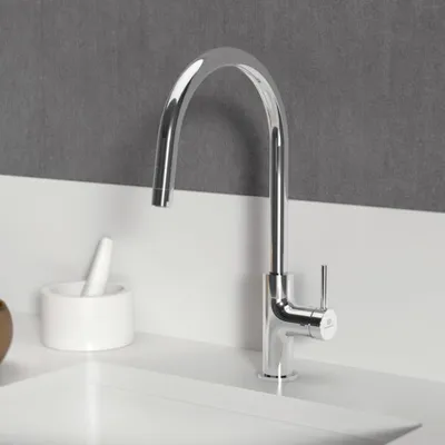 Imagen del producto de IDEAL STANDARD BE268AA, grifo de cocina. Modelo Ceraline, nuevo diseño. Salida de 218 mm