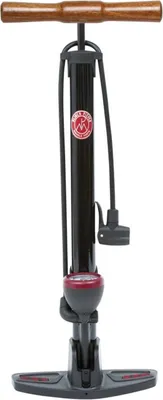 Produktbild von Fußpumpe Retro Pressure mit Holzgriff inkl. Manometer, schwarz
