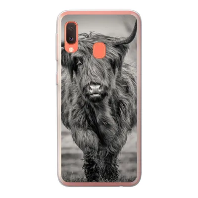 Produktbild von MuchoWow® Handyhülle Schutzhülle Hülle für Samsung Galaxy A20e Schottischer Highlander - Schwarz und Weiß Silikon Softcase Handy Hülle - Abdeckung