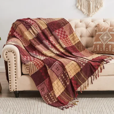 Produktbild von Omgoods - Boho-Patchwork-Decke für Sofa und Bett - Chenille mit Fransen