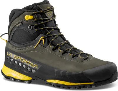 Wanderschuh "TX5 GTX" von La Sportiva in Schwarz und Gelb; mit hohem Schaft und Schnürung.