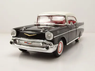 Produktbild von Lucky Die Cast 92109SWW Chevrolet Bel Air Hardtop 1957 schwarz weiß 1:18