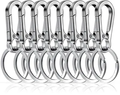 Productafbeelding van Een set van 8 stevige metalen slagringen, elk voorzien van een karabijnhaak en sleutelringen