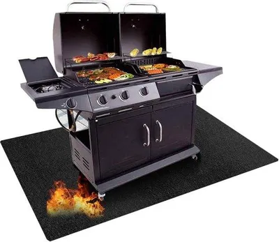 Produktbild von Famanu Grillmat Hitzebeständig - Faltbare Unterlage für Gasgrill, Outdoor und Camping