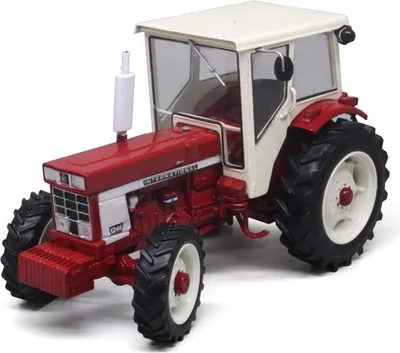 Produktbild von Replicagri IHC 1246 4WD Traktor 1:32 mit Kabine und Frontgewicht REP204