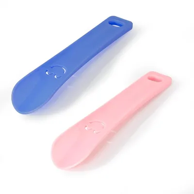 Produktbild von Allecto Premium - Schuhlöffel für Kinder und Erwachsene, 2er-Set, blau und rosa, für Zuhause und unterwegs
