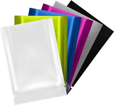 Obrázok produktu pre Magnetický držiak – Silné magnety – Kov – Držiak na kľúče – Čierna farba – Na upevnenie na stenu – Vhodný do domácnosti aj do kancelárie.
