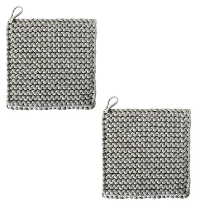 Obrázek produktu pro Dvě háčkované podložky pod hrnce, rozměr 19x19 cm, bavlna, s poutkem na zavěšení, odolné vůči teplu