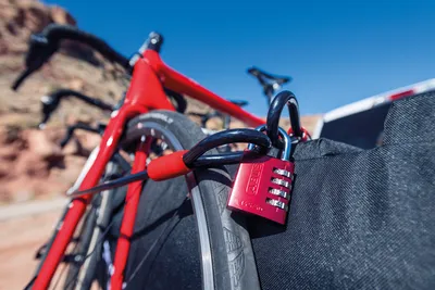 Produktbild von ABUS Cobra 10 loop cable - linka stalowa pokryta tworzywem sztucznym - zabezpieczenie akcesoriów rowerowych i motocyklowych - długość 1,4 metra, grubość 10 mm