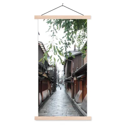 Produktbild von MuchoWow® Textilposter Traditionelle Architektur in Kyoto in Japan 40x80 cm mit holzfarbenen Rahmen - Wohnzimmer