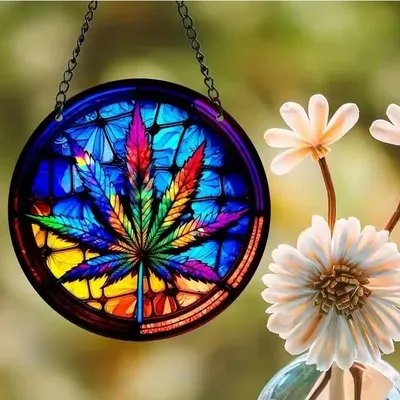 Produktbild von Sonnenfänger – Cannabis: Farbenfrohes Kunstwerk KP31402