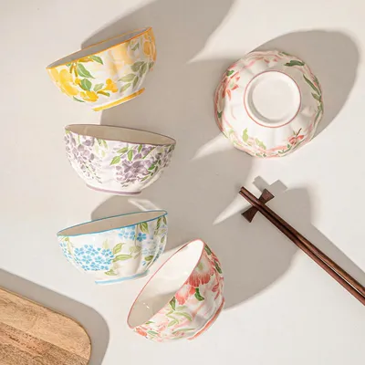 Produktbild von Japanisches Keramikschalen-Set für Haushalt, Restaurant und Hotel – Reisschalen mit Hortensienblumenmotiv, 11,4 cm, 4er-Pack