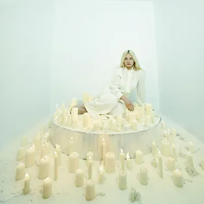 Produktbild von Ashe: Ashlyn (Red/White Vinyl)