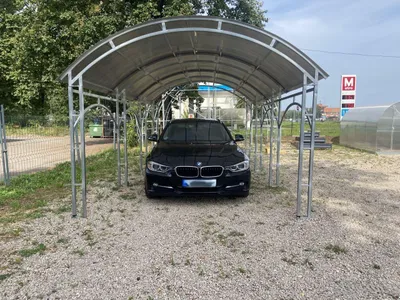 Obrázok produktu pre Prístrešok na auto Berlin antracit 330x1000x265 cm (Š x D x V) Veľmi pevný, ľahko sa inštaluje, odolný proti búrke a snehu