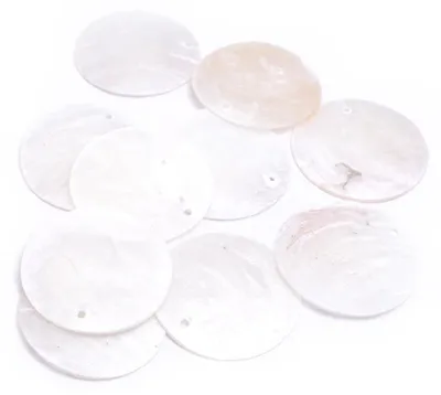 Produktbild von Vintageparts Capiz Perlmuttscheiben Muschelschale cremeweiß 30 mm, 10 Stück