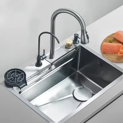 Immagine prodotto di Lavello da cucina a cascata – Vasca singola grande – Acciaio inossidabile 304 – Integrato con set di rubinetteria, dispenser per sapone e cestello per stoviglie – Quattro fori – 60x45 cm