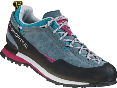 Damen-Zustiegsschuh "Boulder X Woman" von La Sportiva in Grau mit pinken und blauen Akzenten; geeignet für Outdoor-Aktivitäten.