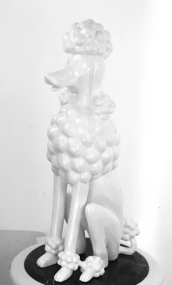 Zdjęcie produktu dla Casa Padrino figurka dekoracyjna pies pudel biały wys. 63 cm - rzeźba dekoracyjna odporna na warunki atmosferyczne - dekoracja salonu - dekoracja ogrodu - dekoracja patio