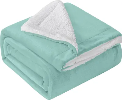 Produktbild von Flauschige Kuscheldecke Sherpa Coral extra weich & warm Wohndecke Flanell Fleecedecke , Größe:150 cm x 200 cm, Farbe:Mint