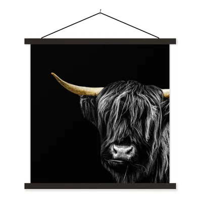 Produktbild von MuchoWow® Textilposter Schottischer Highlander - Goldene Hörner 60x60 cm mit schwarzem Rahmen - Posteraufhänger