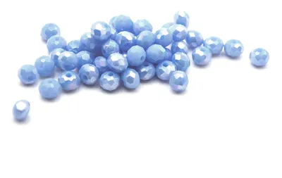 Produktbild von Vintageparts Glasschliffperlen facettiert himmelblau Rondell 4 x 3 mm, 50 Stück