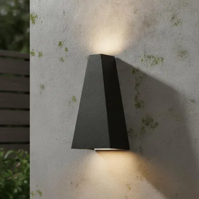 Productafbeelding van Design wandlamp Miley zwart, AI-gegenereerde afbeelding