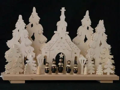 Produktbild von Schwibbogen mit Kirche Kurrende und Beleuchtung BxHxT 50x32x7cm NEU