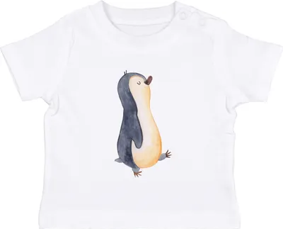 Produktbild von Mr. & Mrs. Panda Babyshirt Pinguin marschieren 12. - 18. Monat - Weiß - Geschenk,  T-Shirt, Zufrieden, Kleinkind, Familie, Öko Baby, Shirt, Spazieren, Pinguine, Bruder
