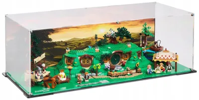 Produktbild von Blacked Brick Vitrine mit bedruckter Rückwand für LEGO® 10354 ICONS – Der Herr der Ringe: Auenland™