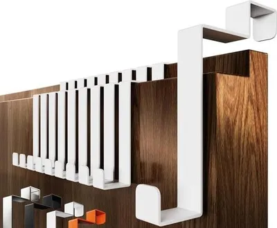 Produktbild von Türhaken zum Aufhängen – 10er-Set – Weiße Kleiderhaken – Für die Innenseite von Türen als Garderobe – Für Falttüren – Handtuchhalter für die Türinnenseite – Haken für die Türrückseite
