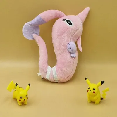 Produktbild von Pokemon Saganabyss Kuscheltier - 17 cm Plüschtier Gorebyss