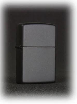 Produktbild von Zippo Feuerzeug Oktoberfest schwarz mit Logo gelb Sturmfeuerzeug Benzin