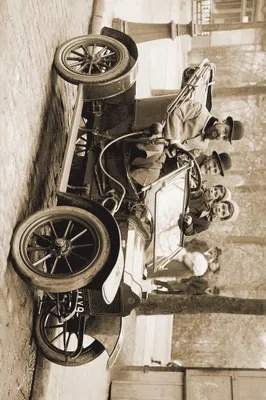 Produktbild von Oldtimer Kunstdruck Bild - Brouhot Phaeton In Paris, 1910 (120 x 180 cm)