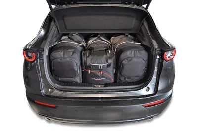 Obrázek produktu pro Sada cestovních tašek Mazda CX-30 2019-