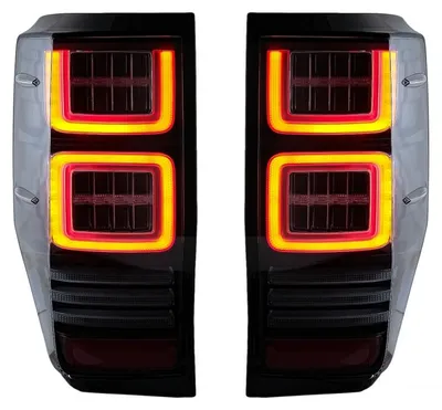 Zdjęcie produktu dla Reflektory LED do Forda Rangera, rocznik 2012-2018, przezroczyste, sekwencyjne, dynamiczne, obrotowe światła.