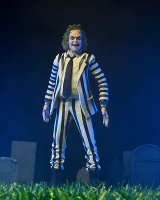 Produktbild von Beetlejuice 1988 Actionfigur Beetlejuice Black and White Striped Suit 18 cm