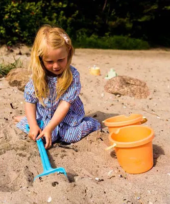 Obrázok produktu pre dantoy - klasická veľká lopata dĺžka 55 cm pastelová modrá