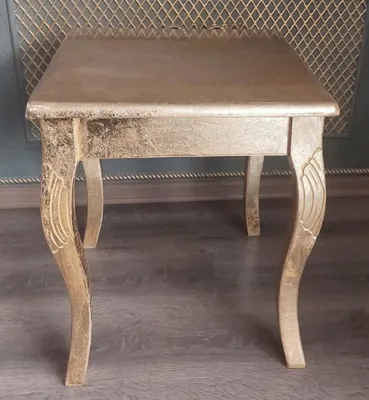 Produktbild von Casa Padrino Luxus Barock Beistelltisch Gold - Handgefertigter Massivholz Tisch im Barockstil - Barock Wohnzimmer Möbel - Edel & Prunkvoll