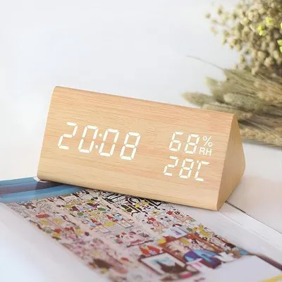 Produktbild von Digitale Holzuhr mit 3 Weckern, Temperaturanzeige, dimmbar, USB