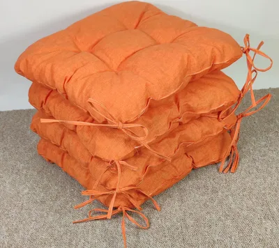 Produktbild von Set 4 x Stuhlkissen/Sitzkissen Lara 38 x 38 cm Dicke 8 cm, Fb. Colore Arancione (orange) mit Schleifen