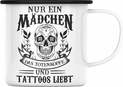 Produktbild von Trendation - Tattoos Frauen Emaille Tasse Tätowiererin Geschenk Emaille Emaille Tasse Tattoo Totenkopf Emaille Tassen (Schwarz)
