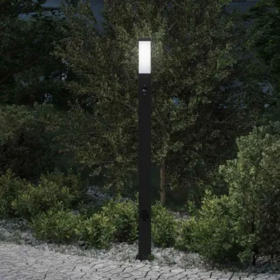 Obrázok produktu pre vidaXL Svetelný stĺpik so senzorom a zásuvkou 110 cm čierny IP44