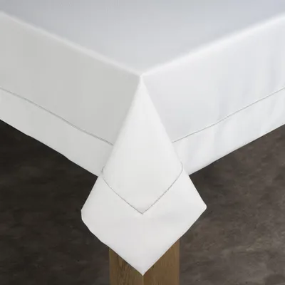 Zdjęcie produktu dla Obrus ze srebrną lamówką w pudełku MADELE 140X220 biały