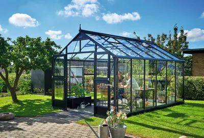 Produktbild von Gewächshaus JULIANA Premium 13 m² Sicherheitsglas 3 mm inkl. Fundament 296 x 439 cm anthrazit