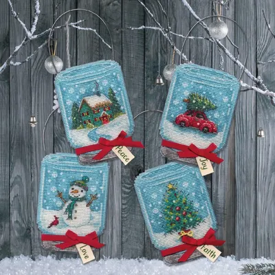 Produktbild von Dimensions Kreuzstich Set "Dekoration weihnachtliche Glasfiguren Set 4-tlg", Zählmuster, a ca. 8x11cm