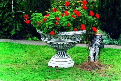 Produktbild von Blumenkübel Pflanz Kübel Dekoration Figur Blumentöpfe Garten Vasen Gefäss 552