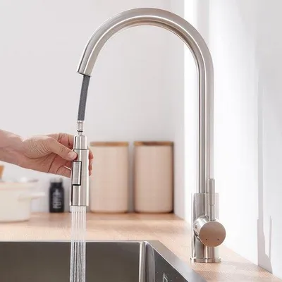 Productafbeelding van RVS keukenkraan met uittrekbare douchekop en hoge druk, 2 soorten warmwaterstralen, keukenkraan met hoge boog